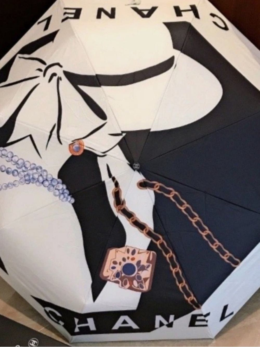 GWP CC Logo White & Black Patterned Compact Umbrella